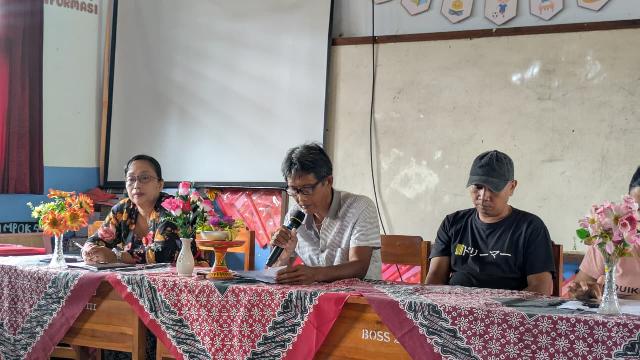 <center>RAPAT KOMITE TH 2026</center> video